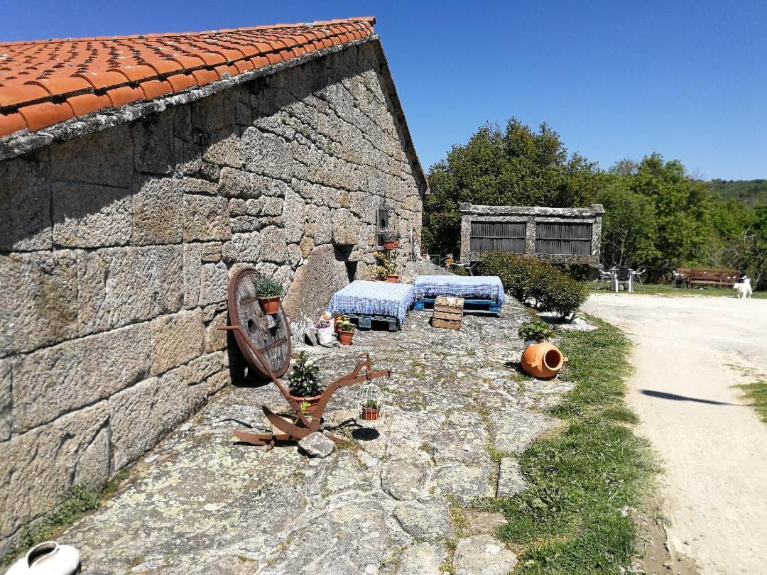 Caserio De Fontes Nogueira De Ramuin Eksteriør billede